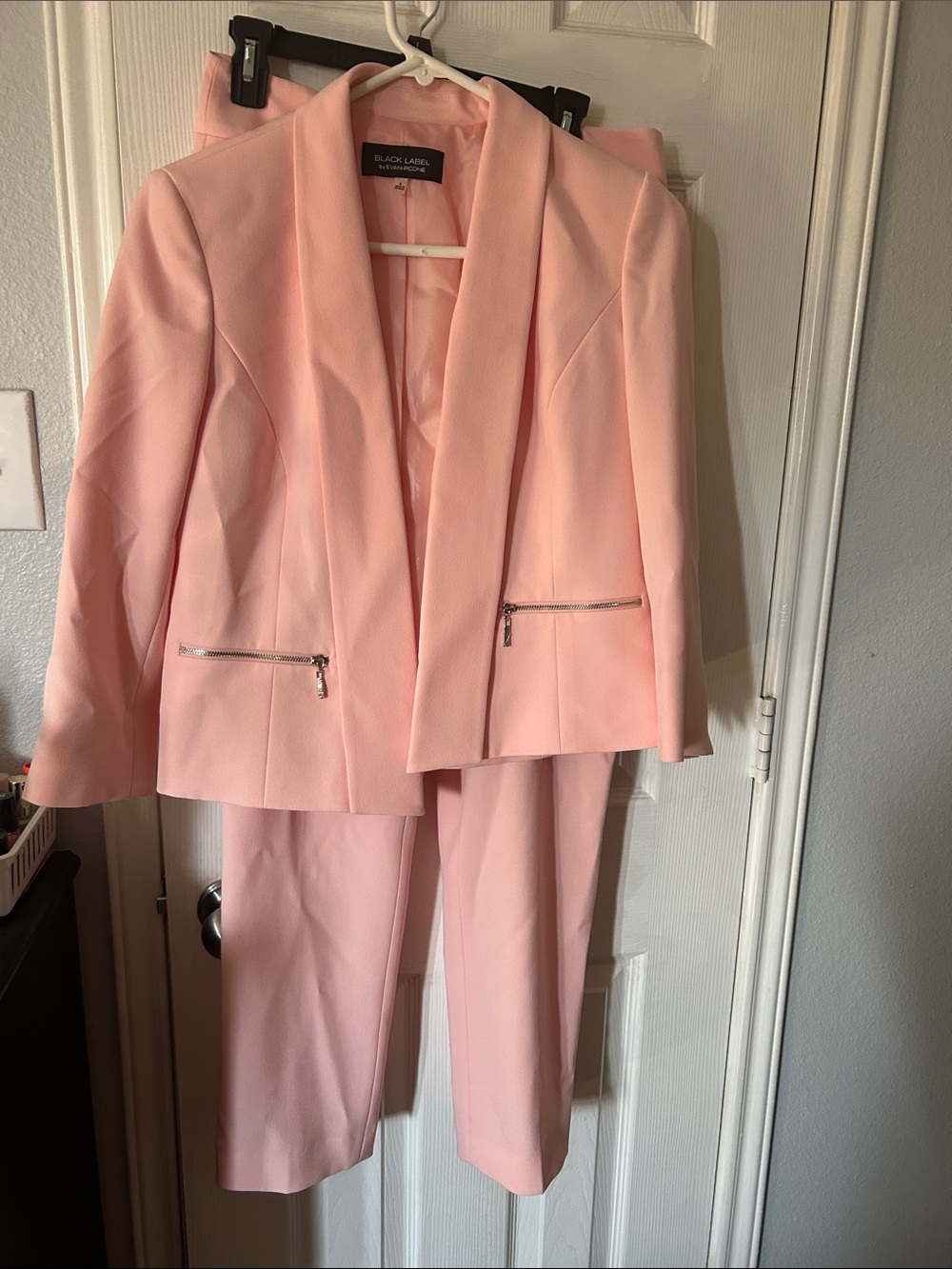 Black Label Light Pink Women's Two-Piece Blazer and Trousers